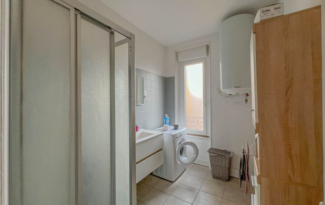 CABINET DE L'ILE : Immeuble | JARNY (54800) | 278 m2 | 189 000 € 