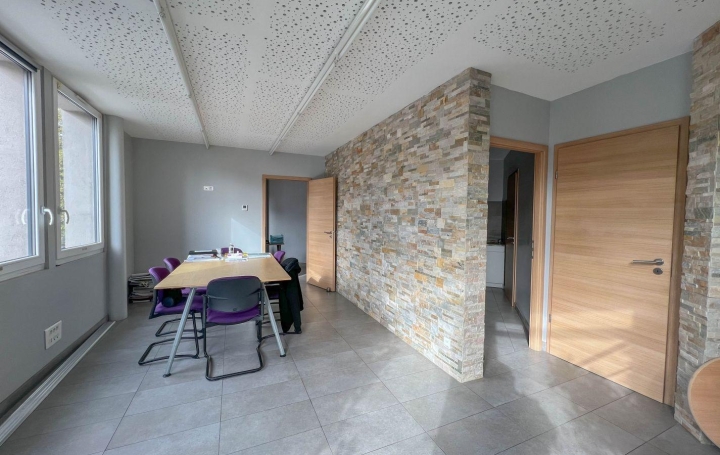 CABINET DE L'ILE : Local / Bureau | LONGEVILLE-LES-METZ (57050) | 90 m2 | 1 250 € 